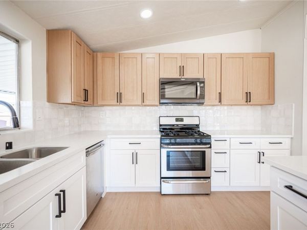 3414 Isle Royale Drive, Las Vegas, NV 89122