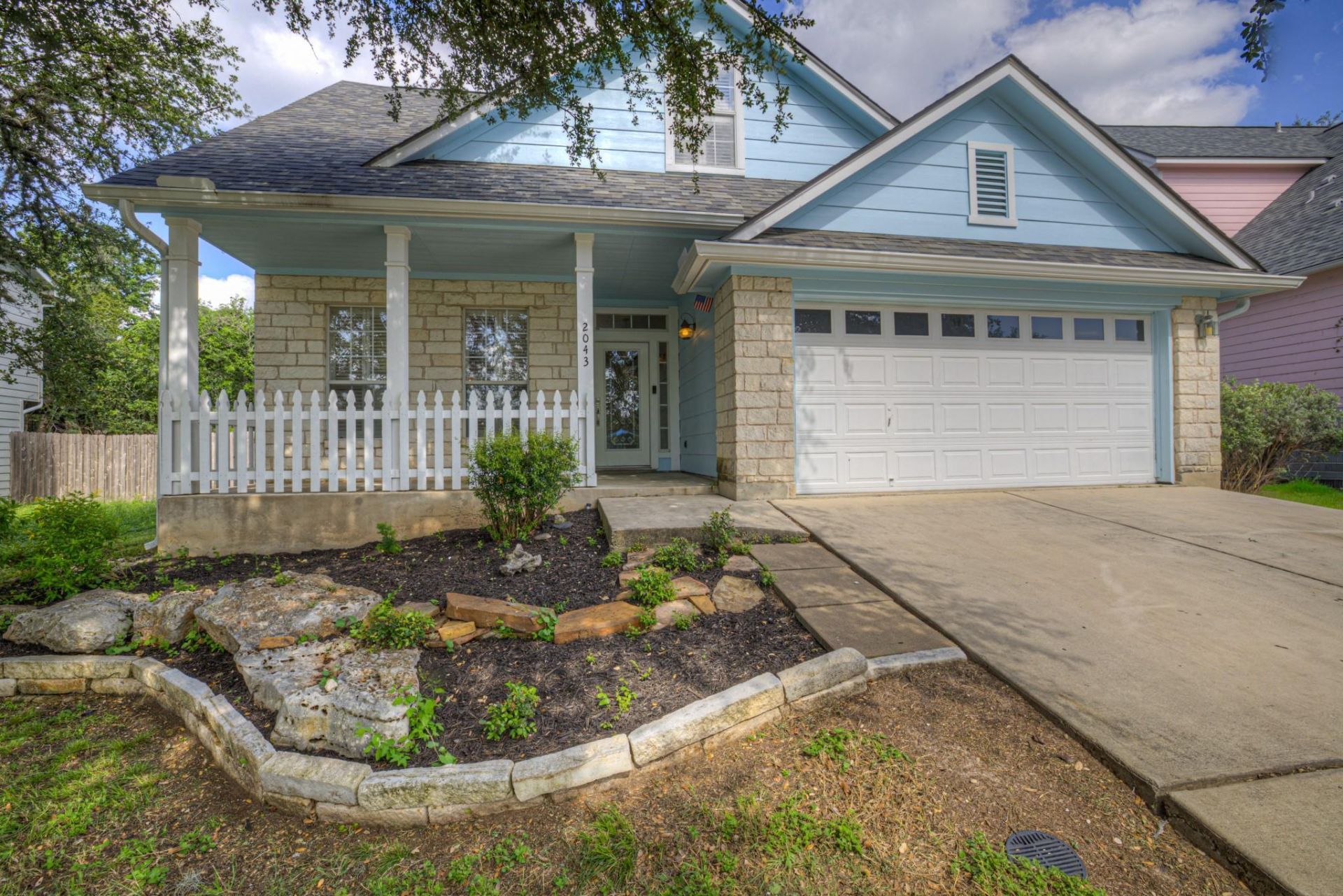 2043 Nevada St, San Marcos, TX 78666 Main Photo