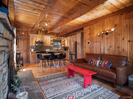 2707 Knox Avenue, South Lake Tahoe, CA 96150 Photo