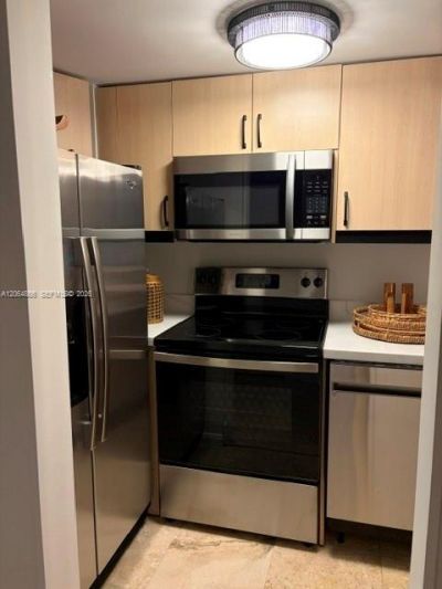 2951 S Bayshore Dr, Unit 212, Miami, FL 33133 Photo