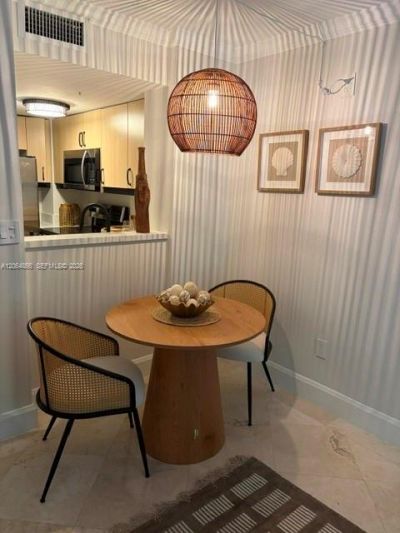 2951 S Bayshore Dr, Unit 212, Miami, FL 33133 Photo