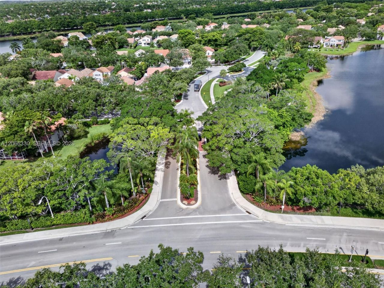 1520 Seabay Rd, Weston, FL 33326 Photo
