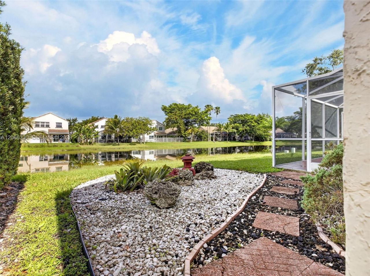 1520 Seabay Rd, Weston, FL 33326 Photo