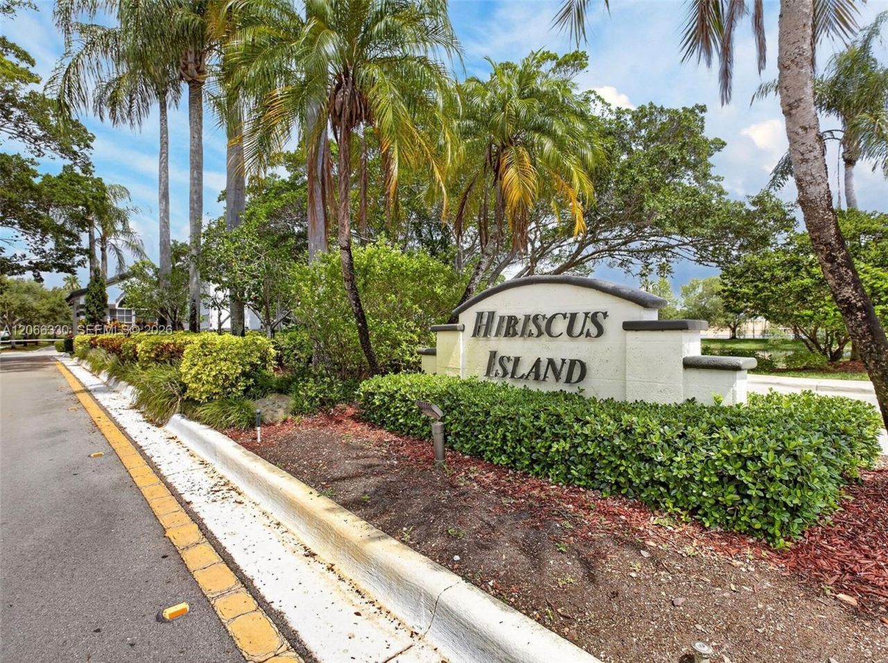 1520 Seabay Rd, Weston, FL 33326 Photo