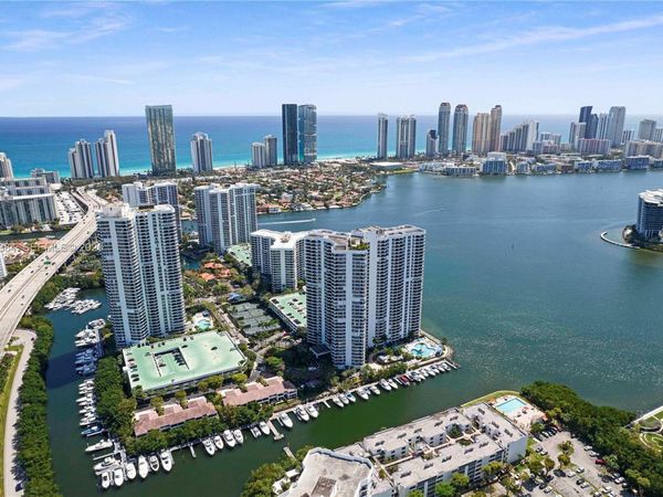 3530 Mystic Pointe Dr, Unit 3214, Aventura, FL 33180