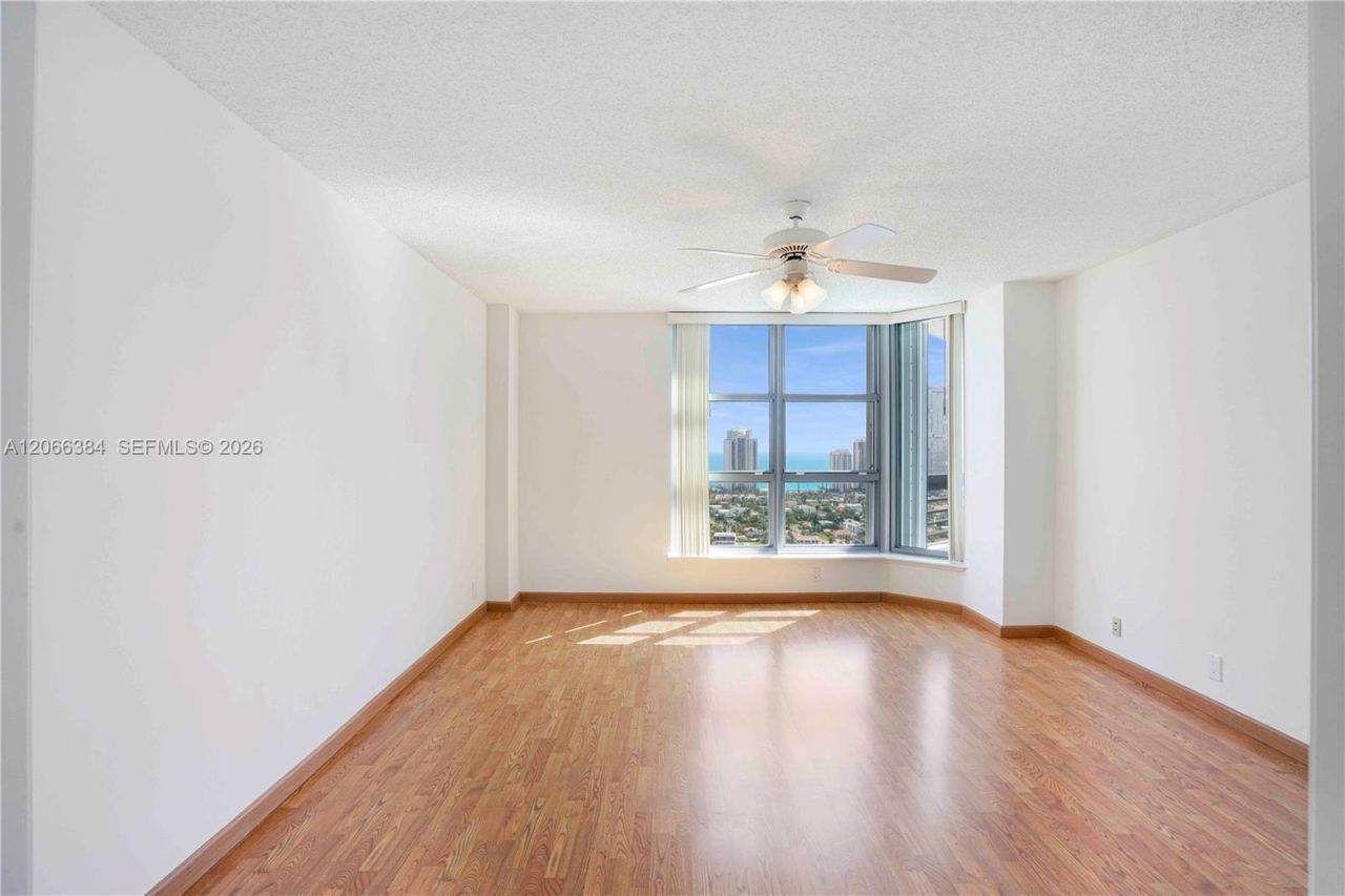 3530 Mystic Pointe Dr, Unit 3214, Aventura, FL 33180 Photo