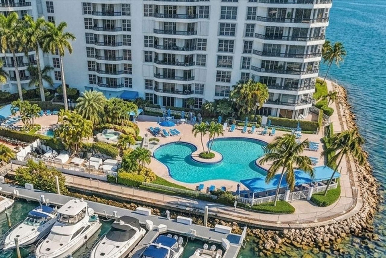 3530 Mystic Pointe Dr, Unit 3214, Aventura, FL 33180 Photo