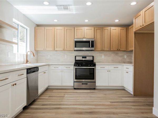 11978 Camden Brook Street , Las Vegas, NV 89183