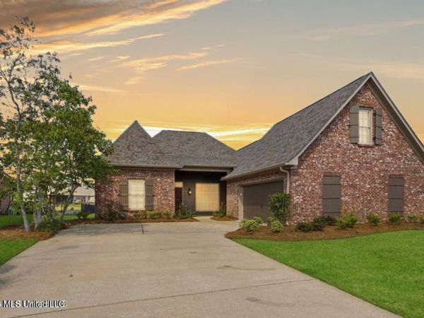 108 Martinique Drive, Madison, MS 39110