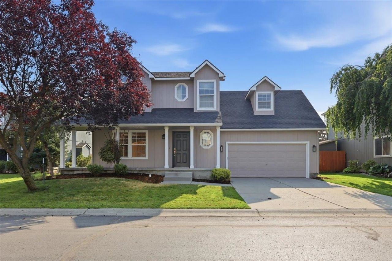 5205 S Altamont Ln, Spokane, WA 99223 Main Photo