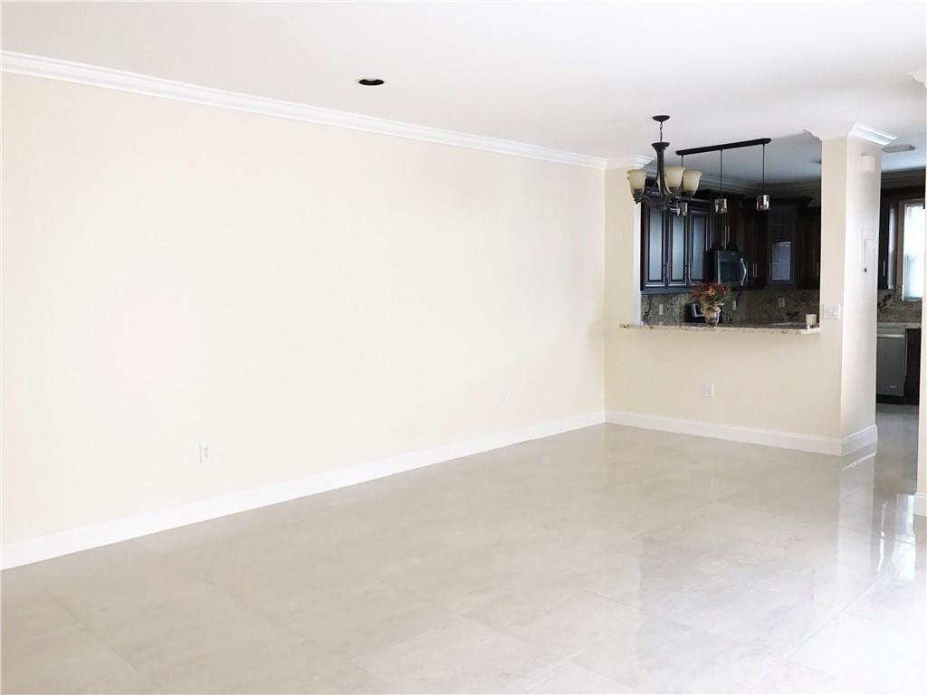 1295 Weeping Willow Way, Unit 1295, Hollywood, FL 33019 Photo