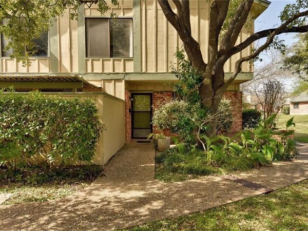 900 W Village LN, Austin, TX 78758