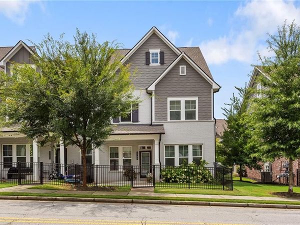 2780 Bell Drive SE, Smyrna, GA 30080