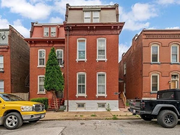 3419 Indiana Avenue , St Louis, MO 63118