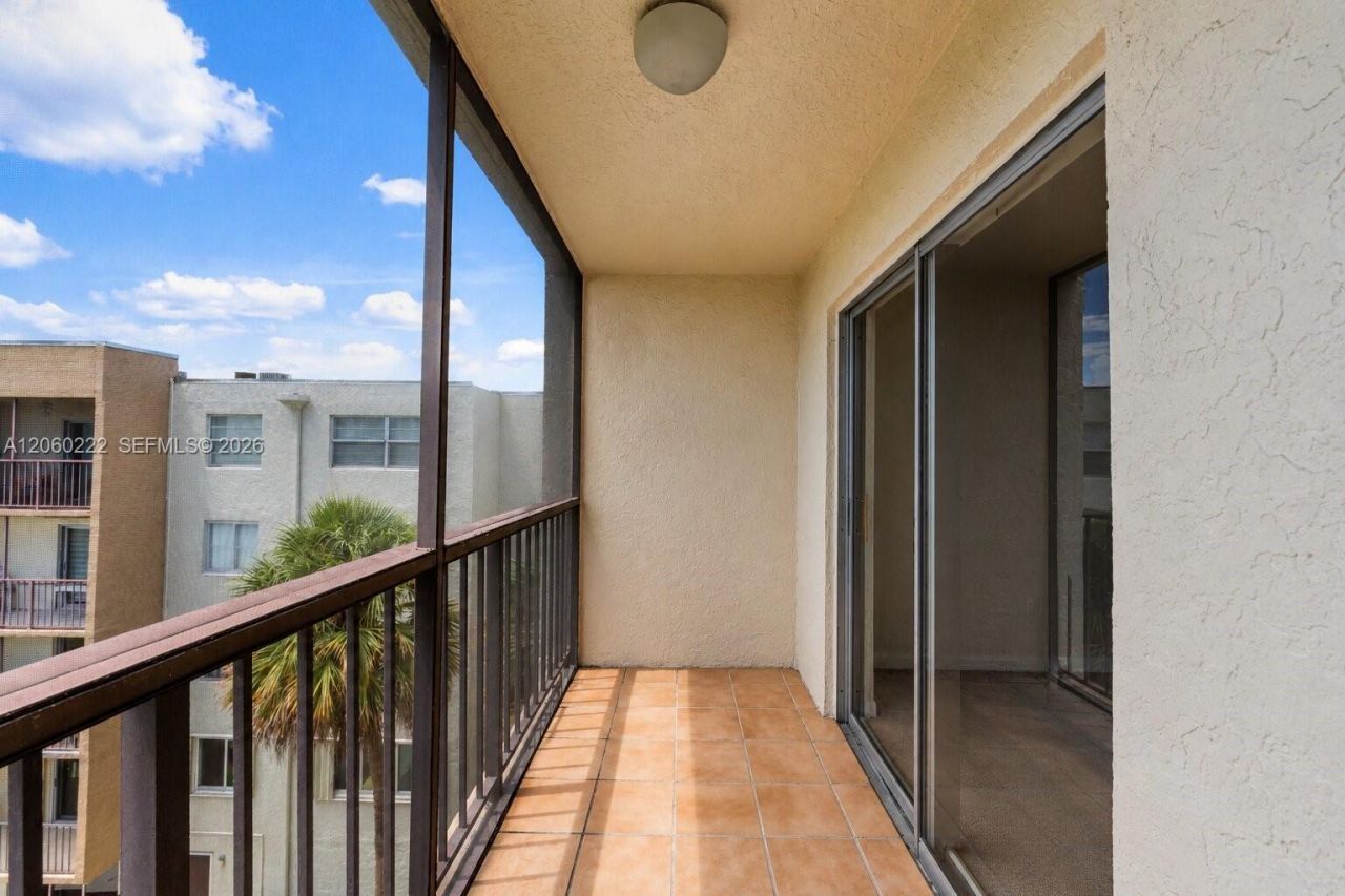 14250 SW 62nd St , Unit 521, Miami, FL 33183 Photo