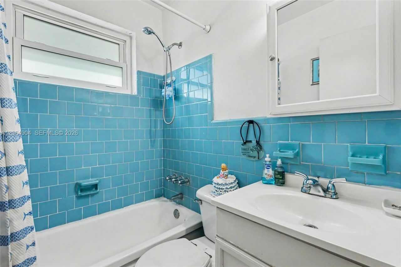 2516 Hayes St , Unit 10, Hollywood, FL 33020 Photo