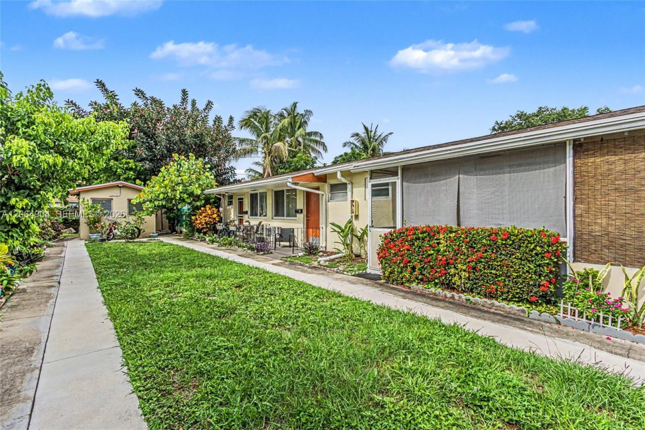 2516 Hayes St, Unit 10, Hollywood, FL 33020 Photo