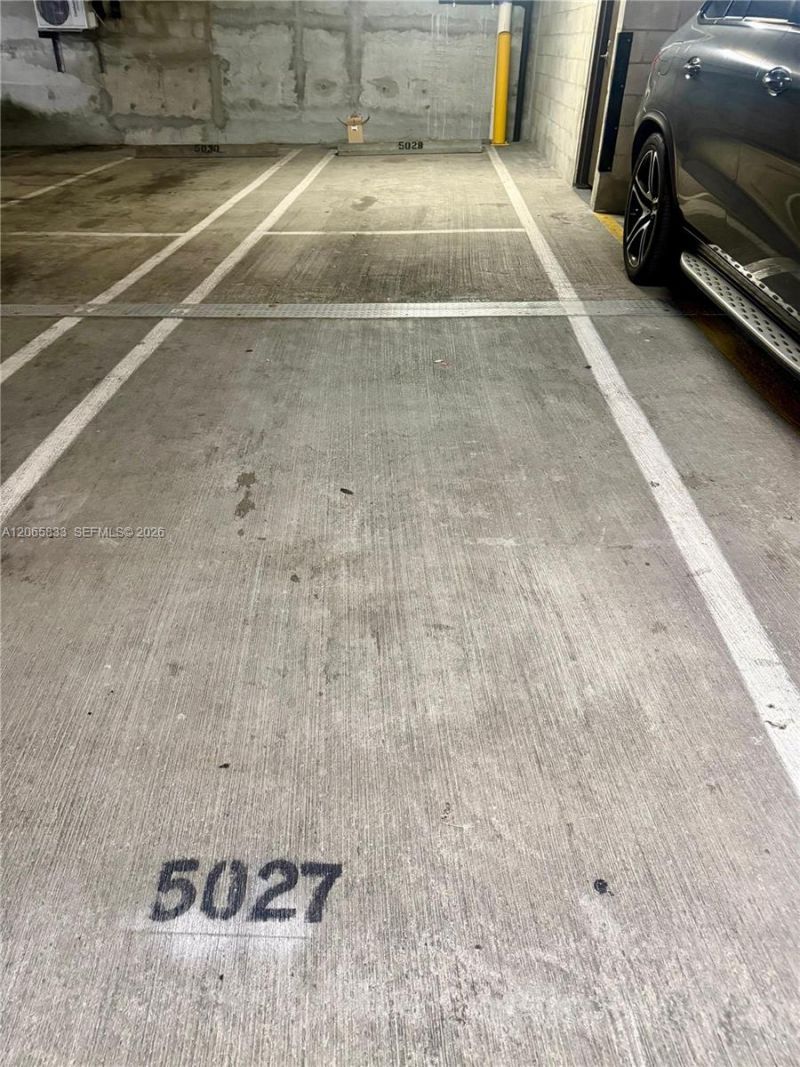 79 SW 12th St , Unit 1207-S, Miami, FL 33130 Photo