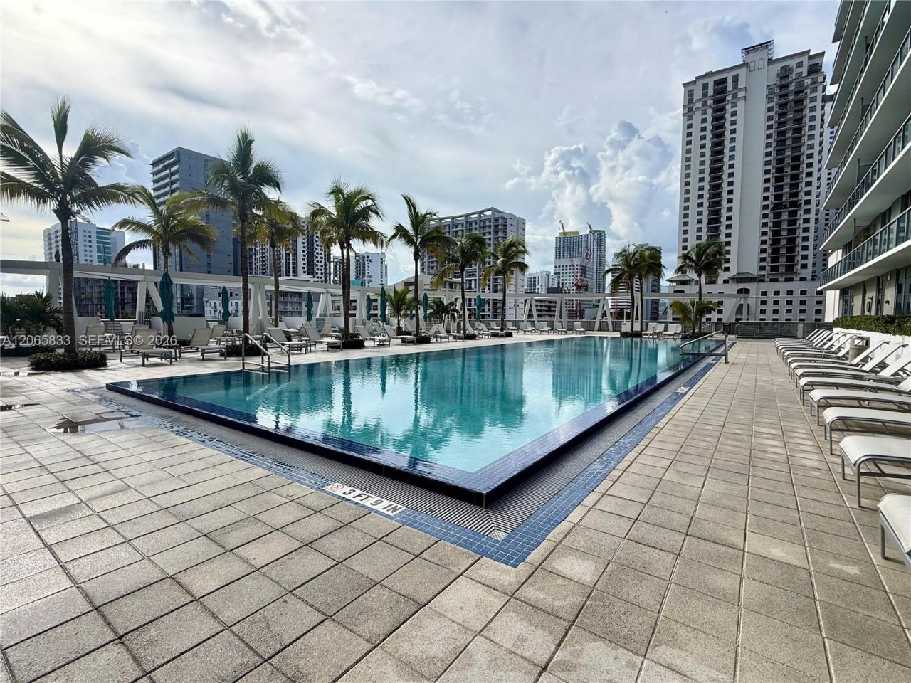 79 SW 12th St , Unit 1207-S, Miami, FL 33130 Photo