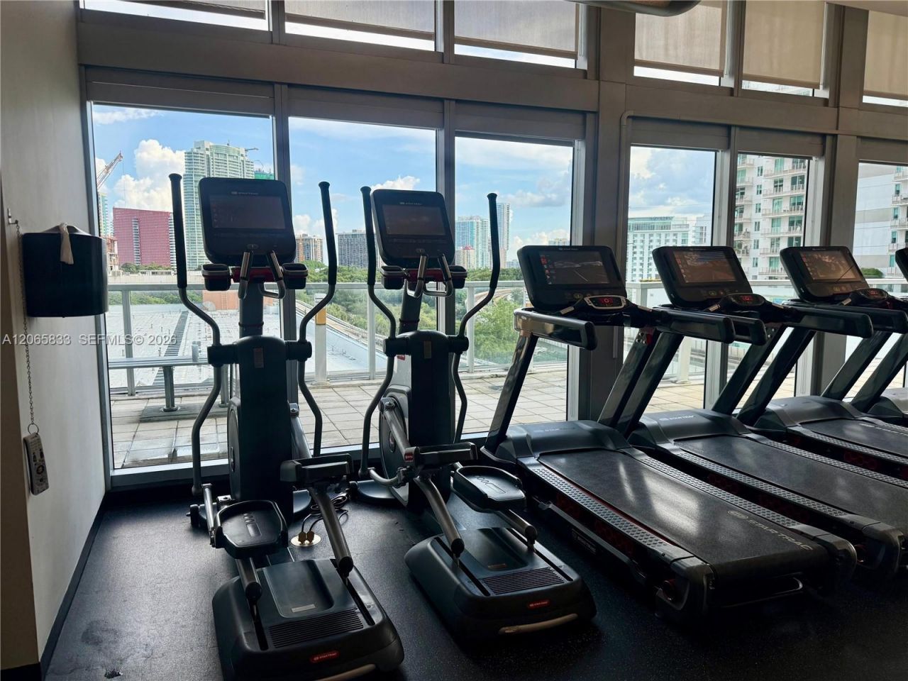 79 SW 12th St , Unit 1207-S, Miami, FL 33130 Photo