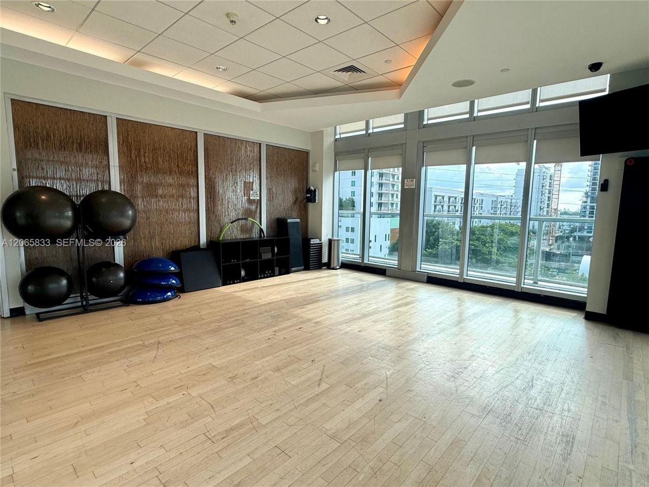 79 SW 12th St , Unit 1207-S, Miami, FL 33130 Photo