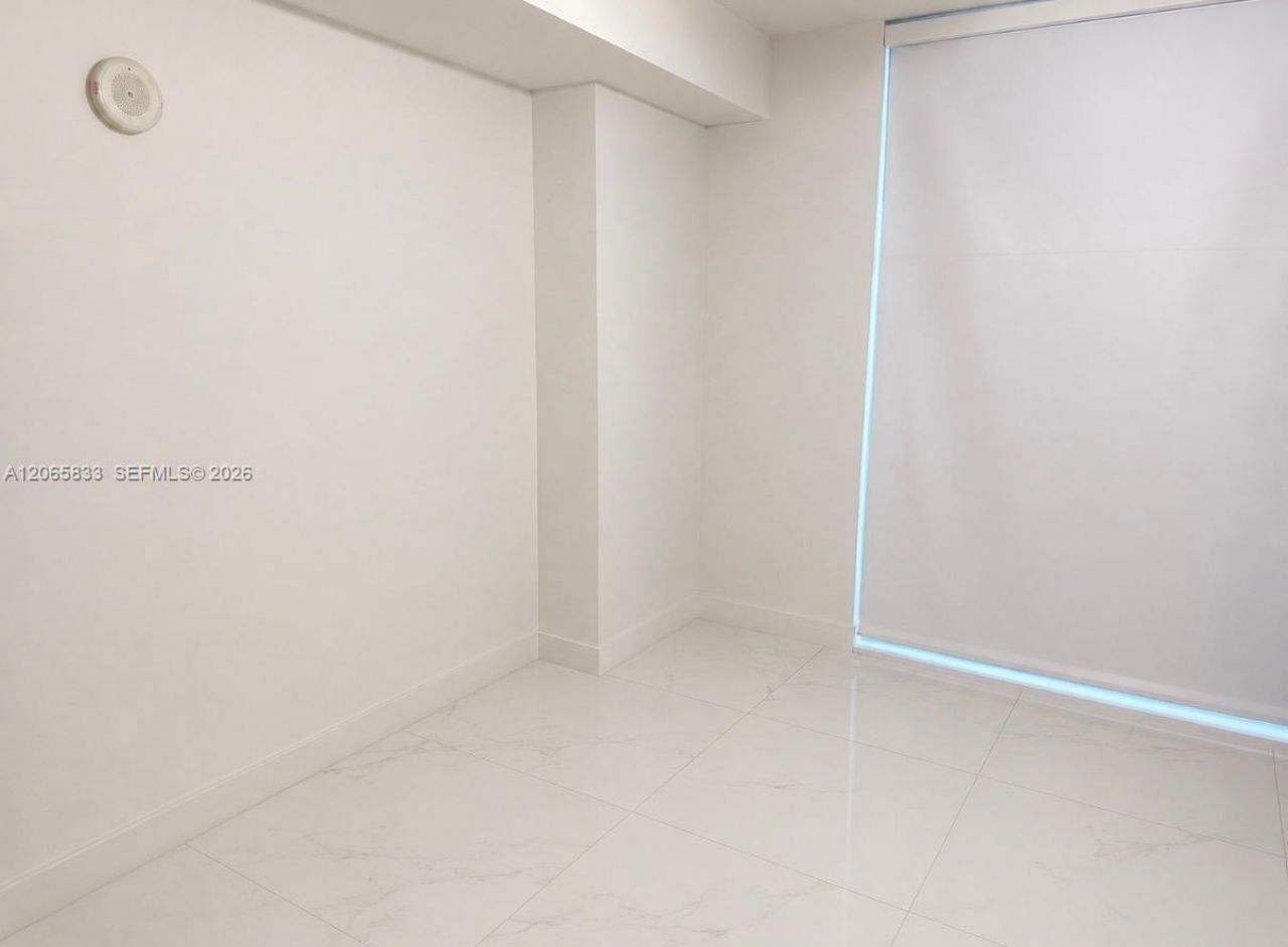79 SW 12th St , Unit 1207-S, Miami, FL 33130 Photo