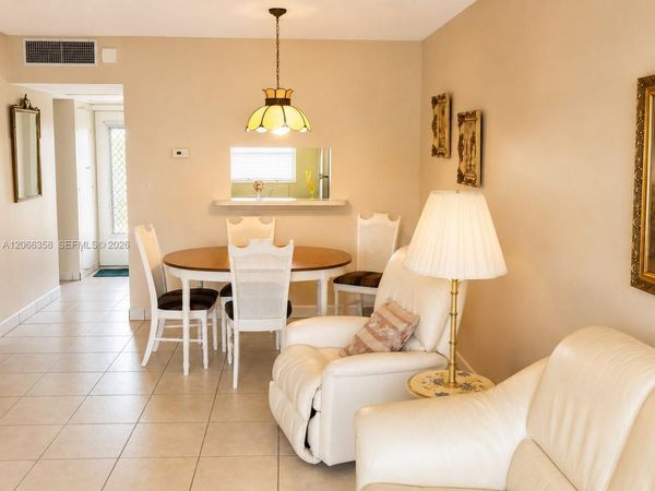 5181 W Oakland Park Blvd , Unit 312, Lauderdale Lakes, FL 33313