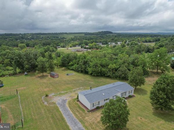 706 LOOP ROAD, GERRARDSTOWN, WV 25420