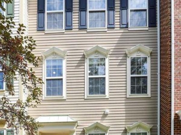 42790 CEDAR HEDGE STREET, CHANTILLY, VA 20152