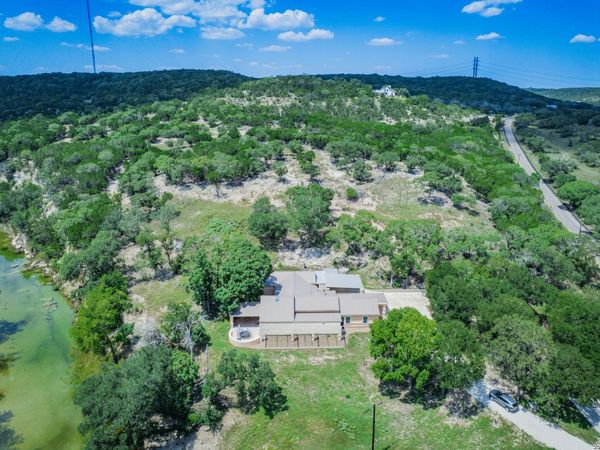 320 UPPER CIBOLO CREEK RD, Boerne, TX 78006