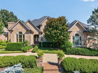 3609 Barrow Wood Lane, Lexington, KY 40502