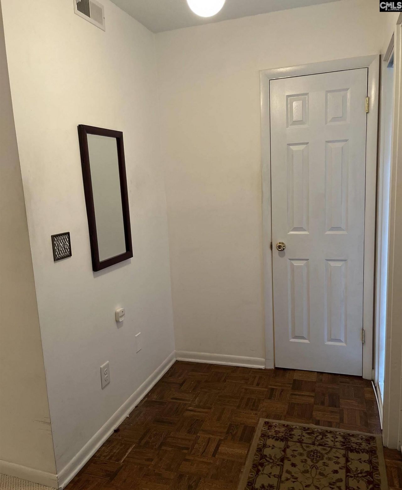 301 Harbor Heights Drive  Photo 4
