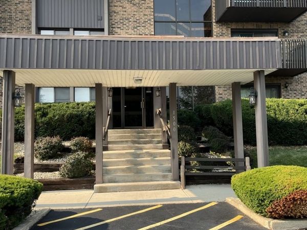 1500 Woodbridge Road , Unit 1F, Joliet, IL 60436