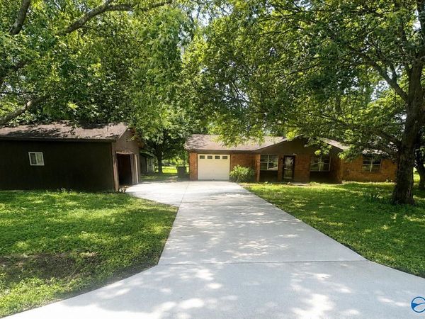 204 Plantation Drive, Meridianville, AL 35759