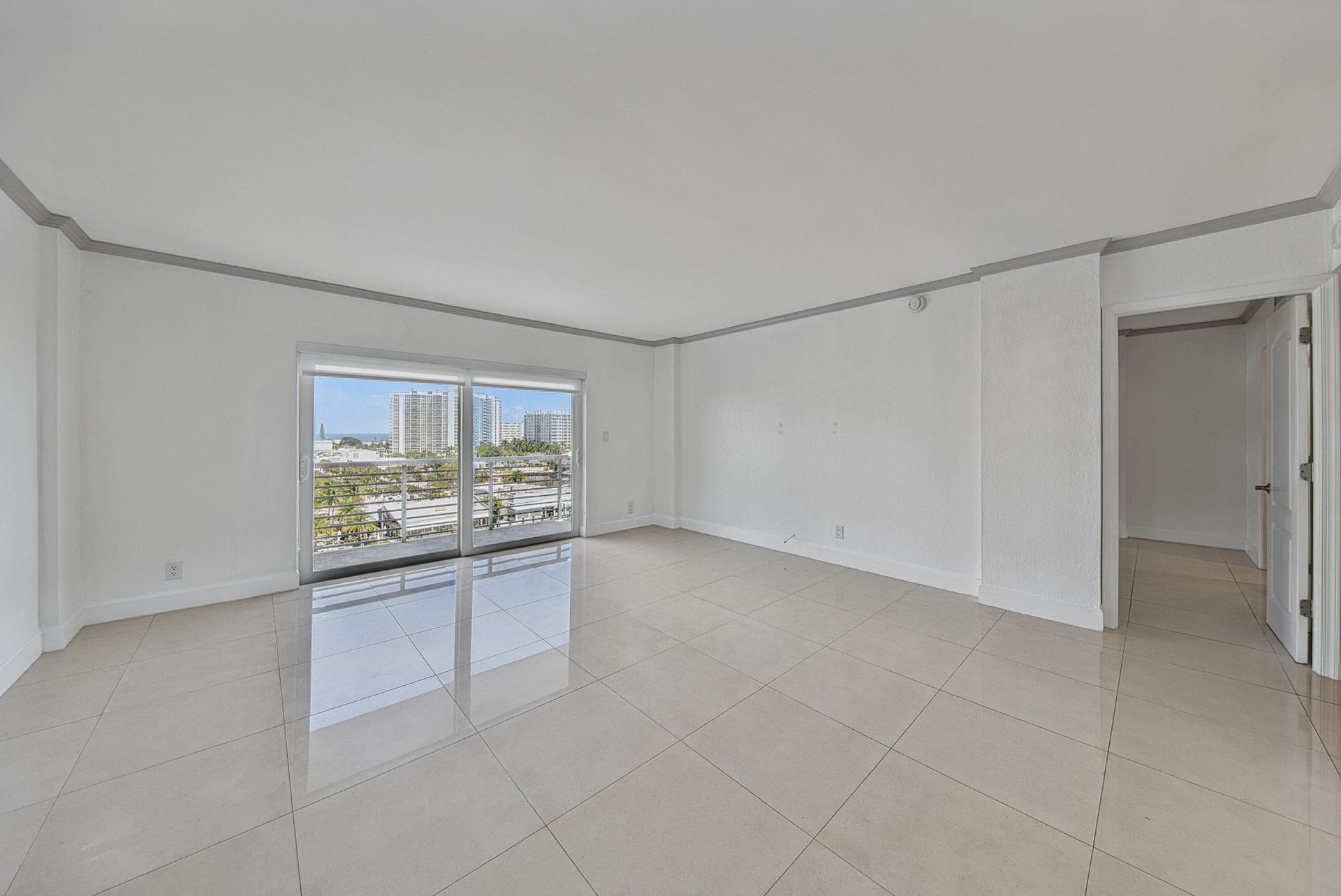 2900 NE 30th Street, Unit 9i, Fort Lauderdale, FL 33306 Photo