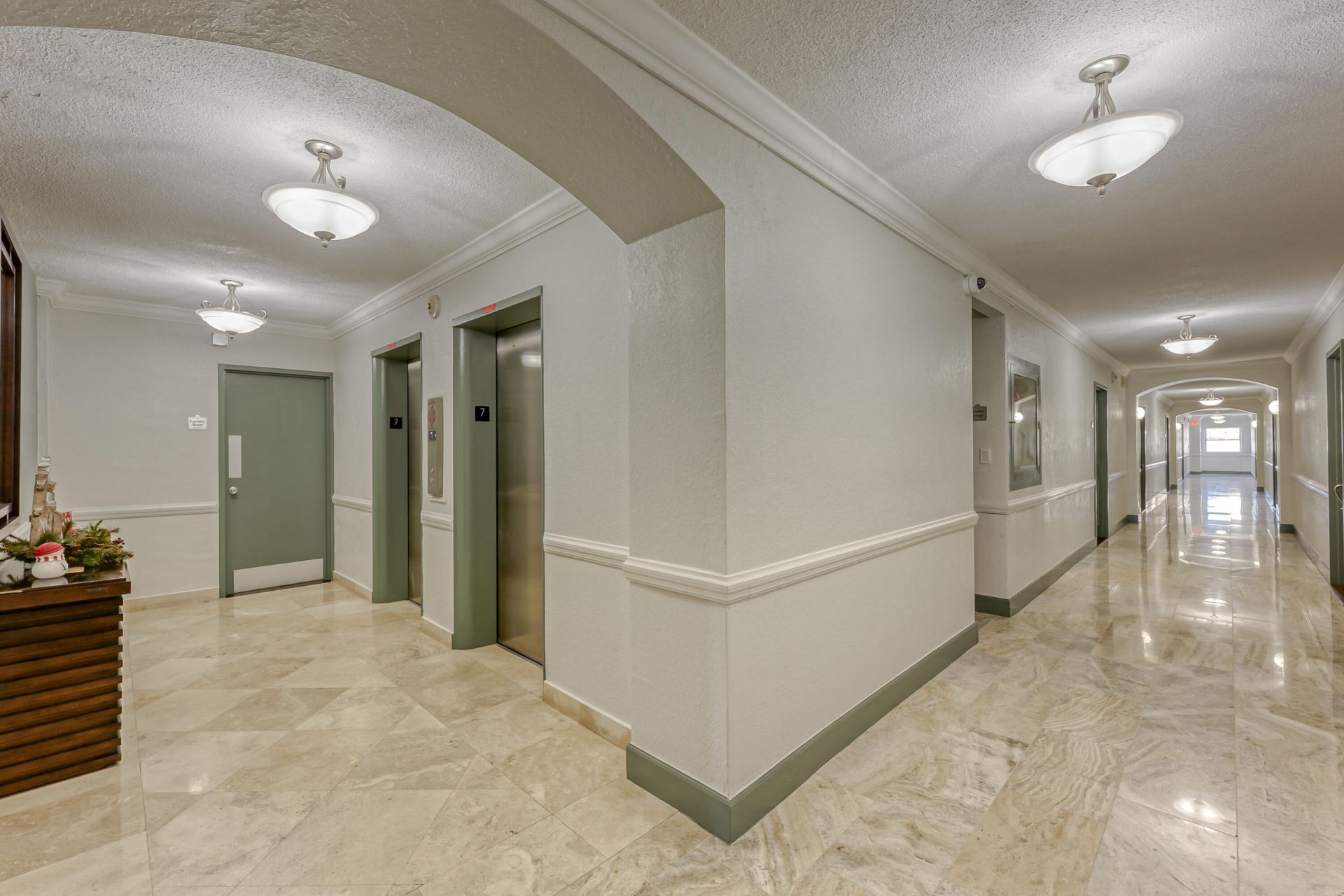 2900 NE 30th Street, Unit 9i, Fort Lauderdale, FL 33306 Photo