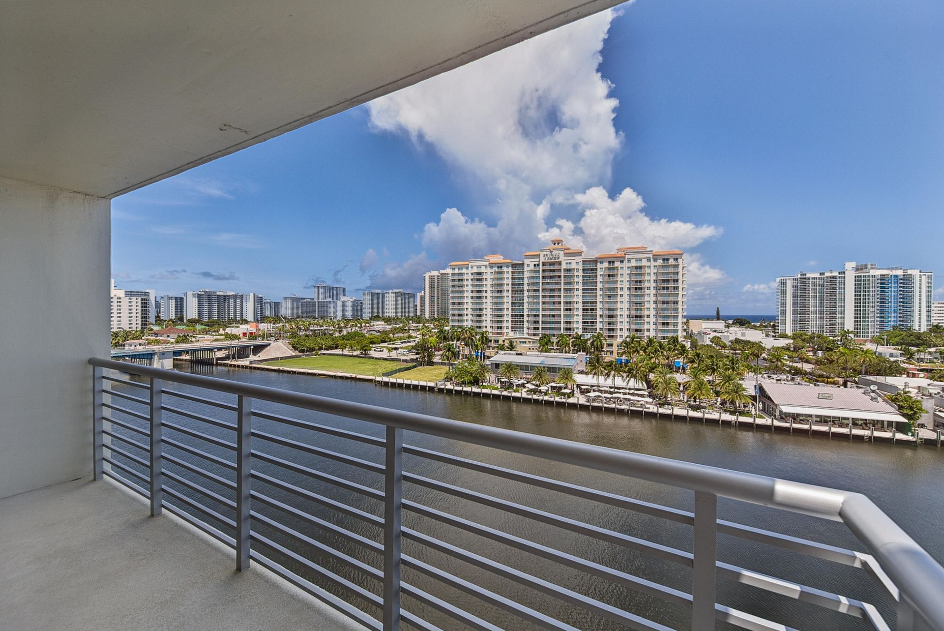 2900 NE 30th Street, Unit 9i, Fort Lauderdale, FL 33306 Photo