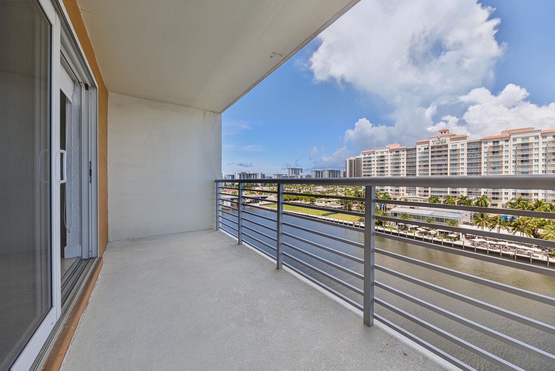 2900 NE 30th Street, Unit 9i, Fort Lauderdale, FL 33306 Photo