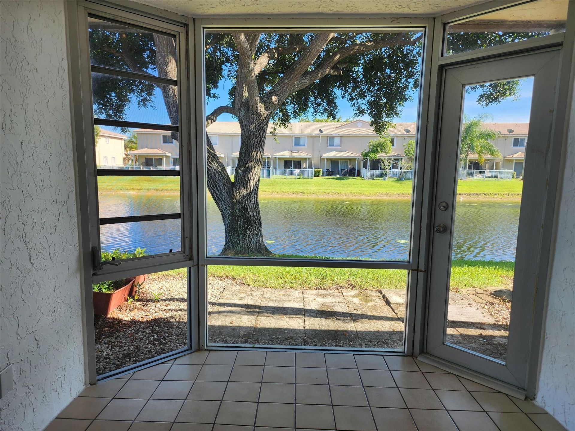 9020 NW 60th Street, Tamarac, FL 33321 Photo