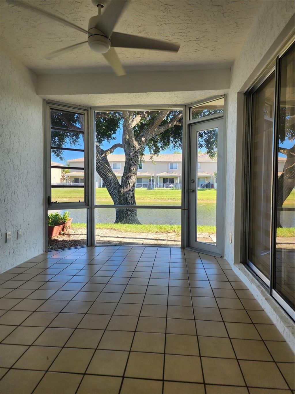 9020 NW 60th Street, Tamarac, FL 33321 Photo