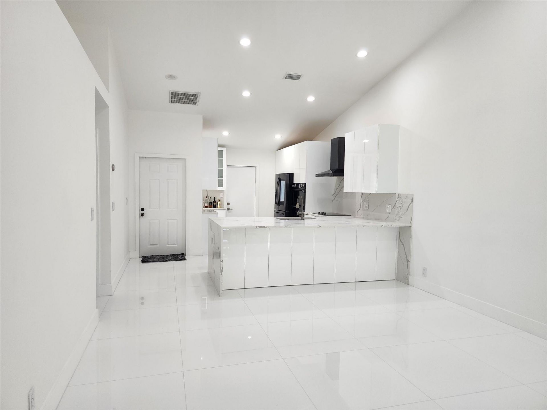 9020 NW 60th Street, Tamarac, FL 33321 Photo