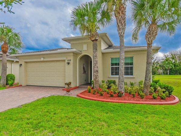 1332 NW Leonardo Circle, Port St. Lucie, FL 34986