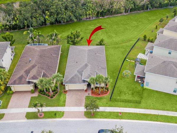 1332 NW Leonardo Circle, Port St. Lucie, FL 34986