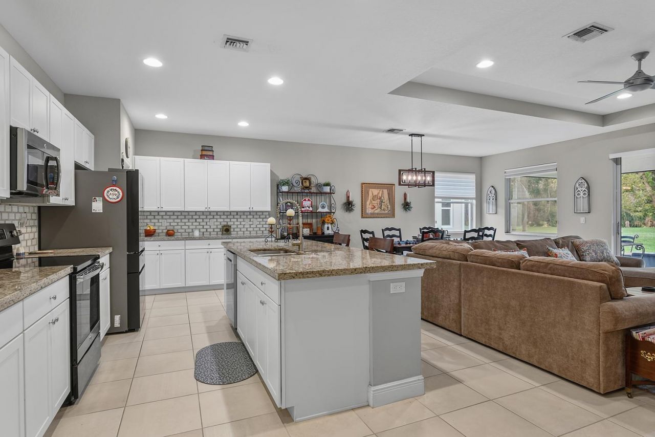 1332 NW Leonardo Circle, Port Saint Lucie, FL 34986 Photo