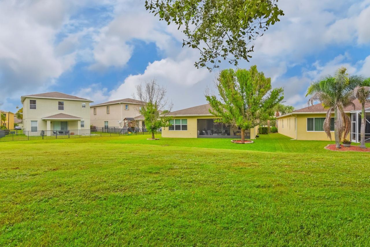 1332 NW Leonardo Circle, Port Saint Lucie, FL 34986 Photo