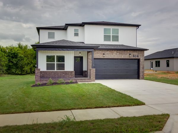 604 N Acacia Avenue , Clever, MO 65631