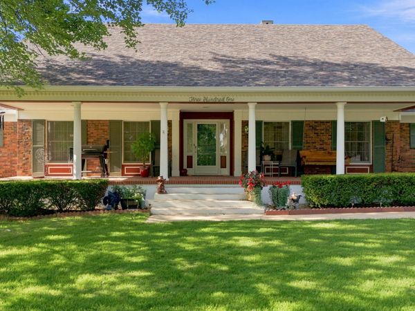 301 W 10th Street, Willow Springs, MO 65793