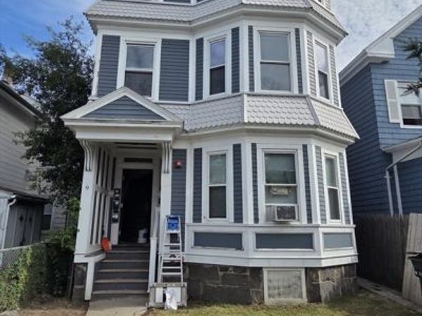 9 Lincoln St, Boston, MA 02122