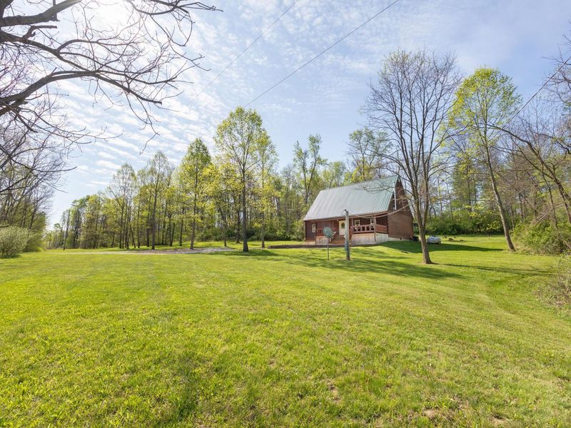 36933 Maysville Greendale Road, Logan, OH 43138 Photo 12