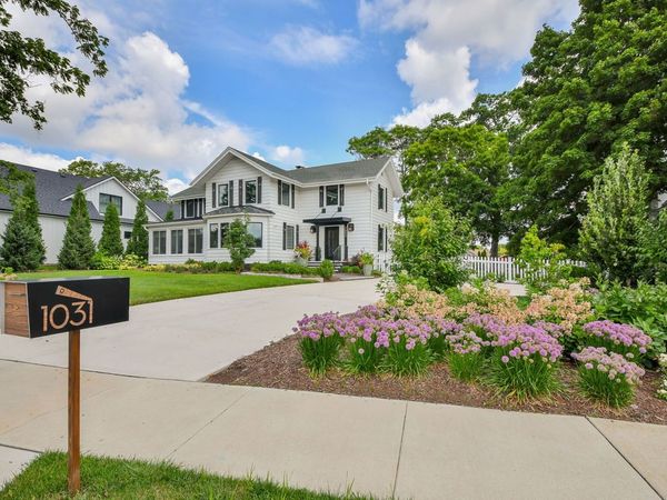 1031 E Bauer Road , Naperville, IL 60563
